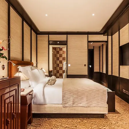 Hana Otel 5*