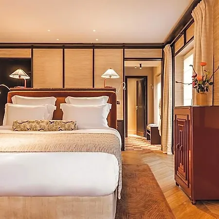 Hana 5* Paris