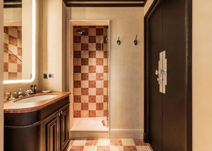 Hana Hotel 5*