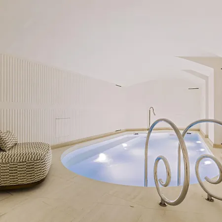 Hana Hotel Parijs